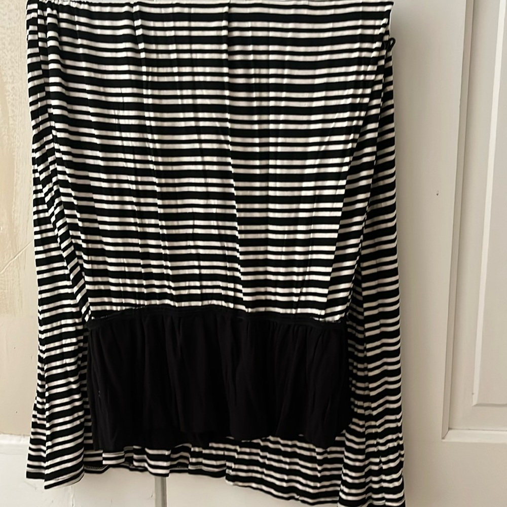 Woman’s 24 Seven long skirt size 1X - Picture 2 of 2